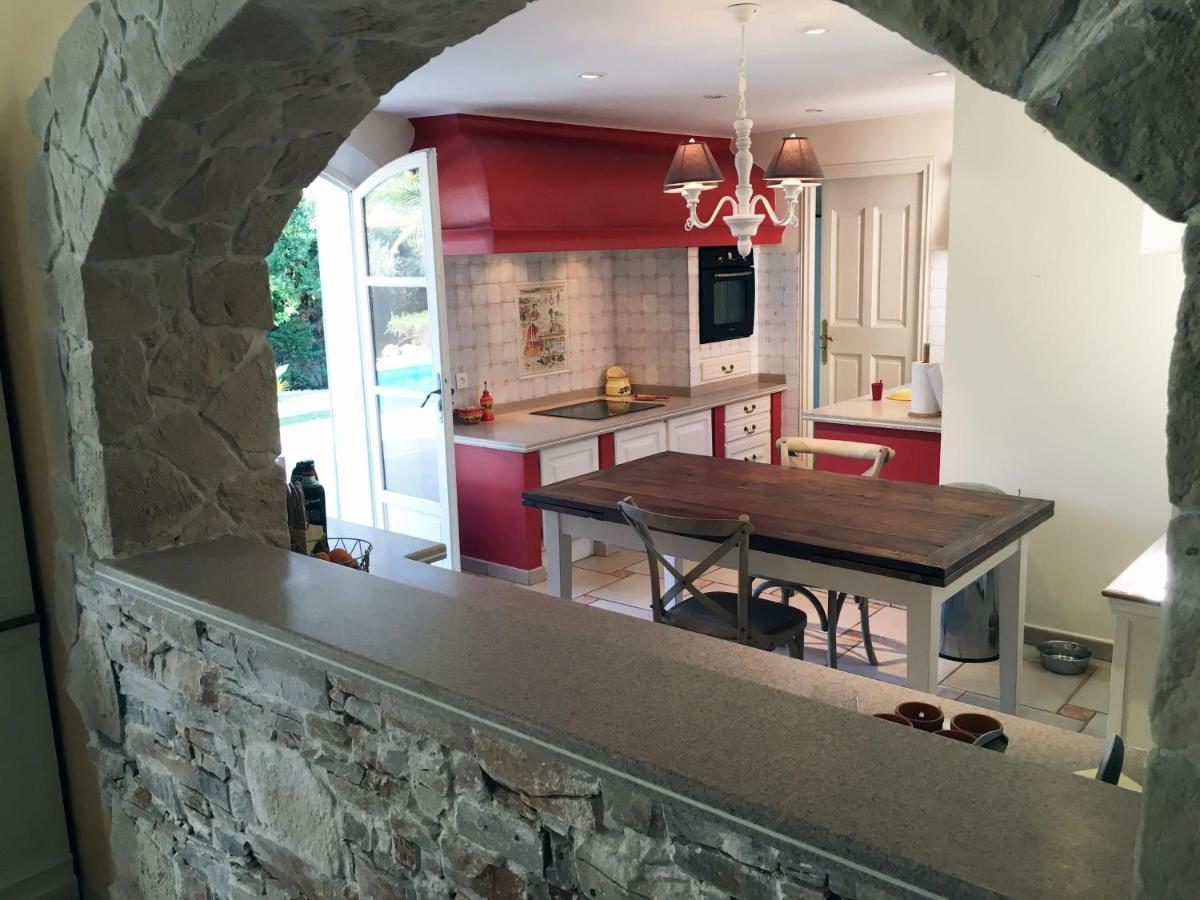 Le Champmazet Bed & Breakfast La Roquette-sur-Siagne Dış mekan fotoğraf
