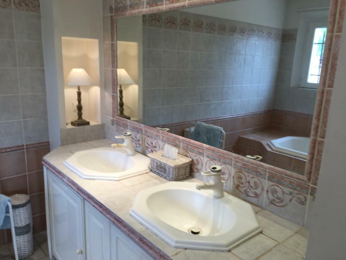 Le Champmazet Bed & Breakfast La Roquette-sur-Siagne Dış mekan fotoğraf