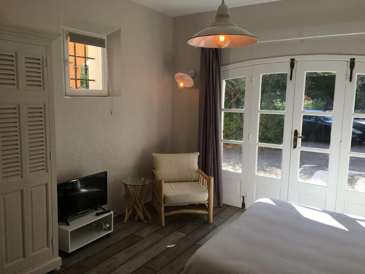 Le Champmazet Bed & Breakfast La Roquette-sur-Siagne Dış mekan fotoğraf